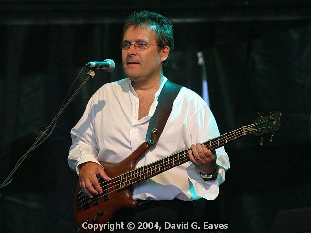 Ray Stiles The Hollies at Wisley -  June 2004