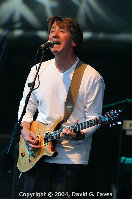 Tony Hicks The Hollies at Wisley -  June 2004