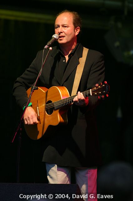 Alan Coates  The Hollies at Wisley -  June 2004