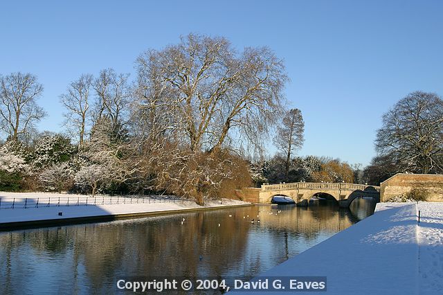 The Cam by King's/h2> Snowy Cambridge, January 2004 